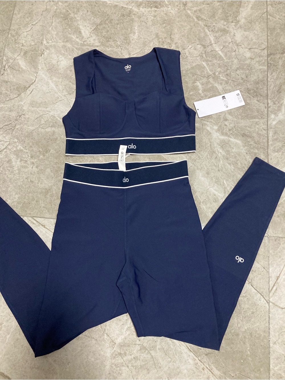 ALO Yoga Navy Sports Bra and Leggings Set with White Trim
